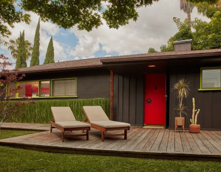 Reggie Watts owns property in Los Angeles, a 1950s black house exterior design house.